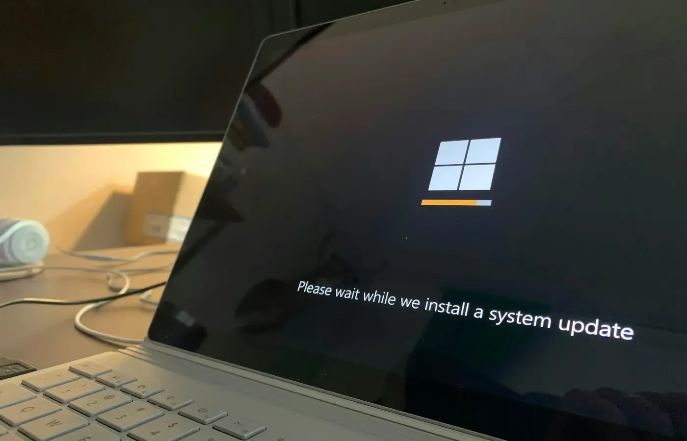 Laptop system update screen