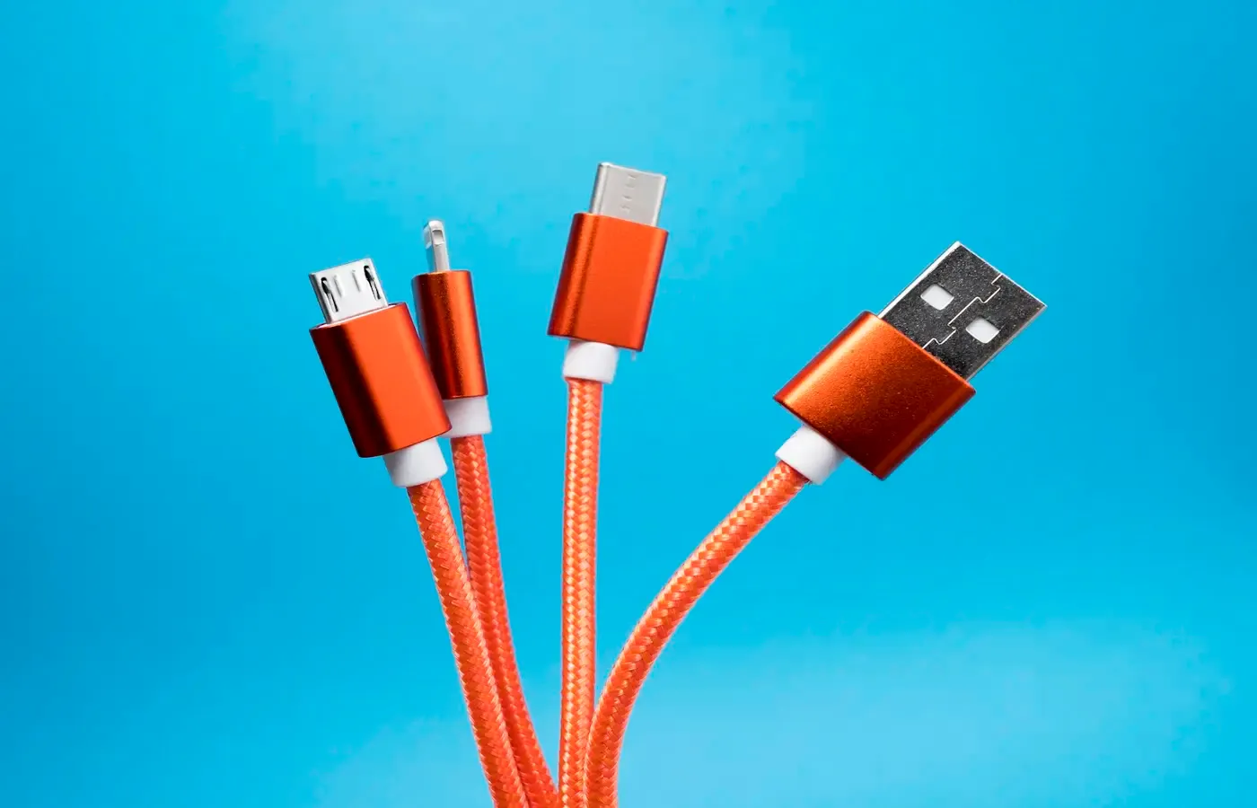 USB-C cables, charger and laptop